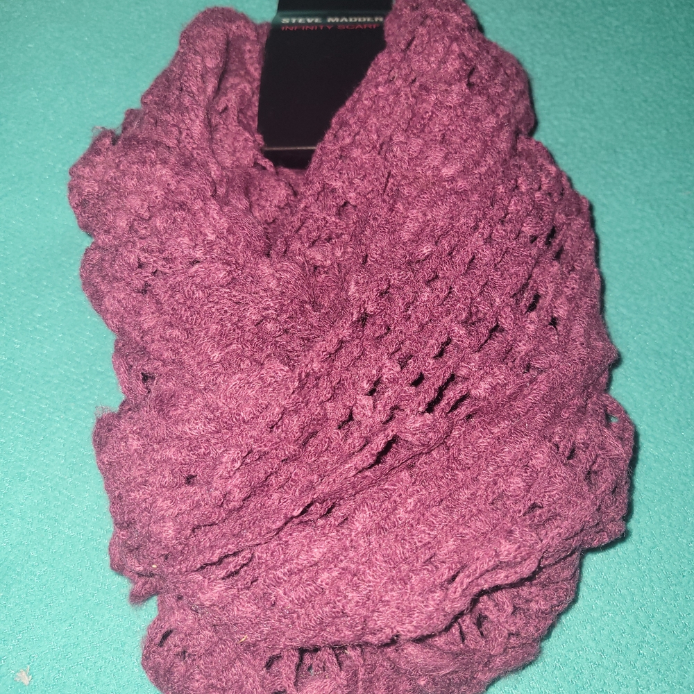 Steve Madden Purple Knit Scarf